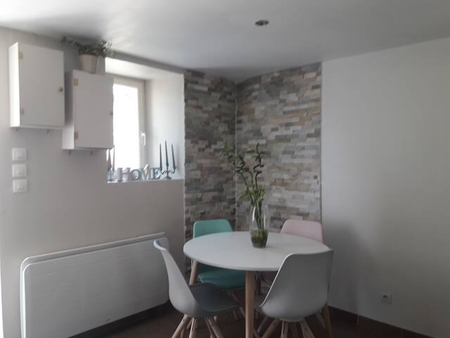 petite maison pleine d'énergie positive