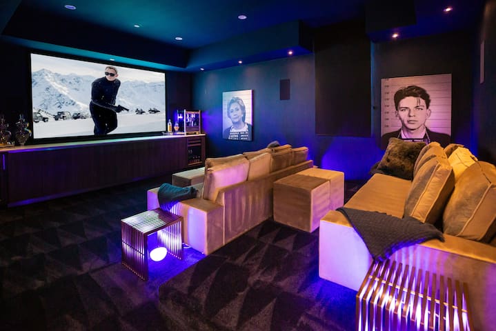 Villa Pasha by LuxJB | 16 Guest I 8 Bed Cinema Gym gallery image 3