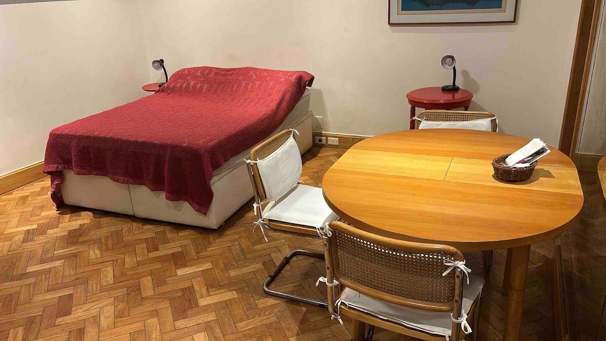 Living area image 1