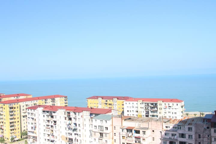ზღვის ხედით