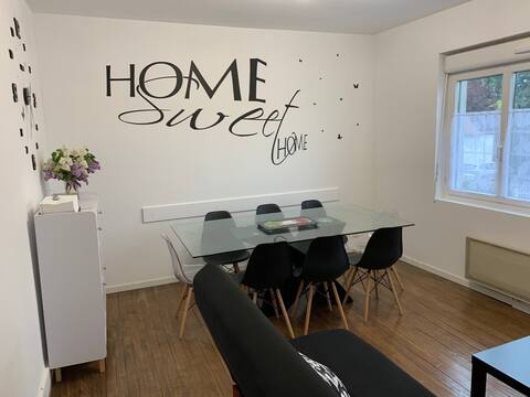 Ideal accommodation for family and friends, it really has it all!