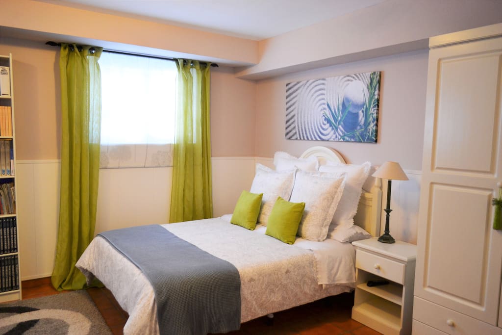 Habitación con cama matrimonio