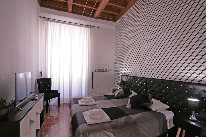 TRASTEVERE 3 Bedrooms