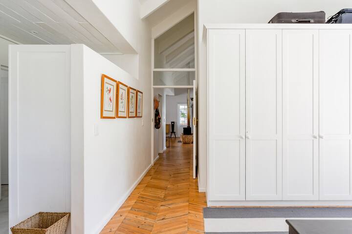 Private Villa on 5 Acres of Stunning Farm gallery image 4