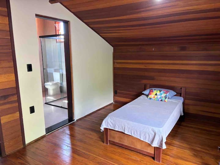 Апартамент 1 (горен етаж)