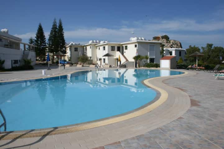 Two-bedroom Apartment With Common Swimming Pool - Protaras