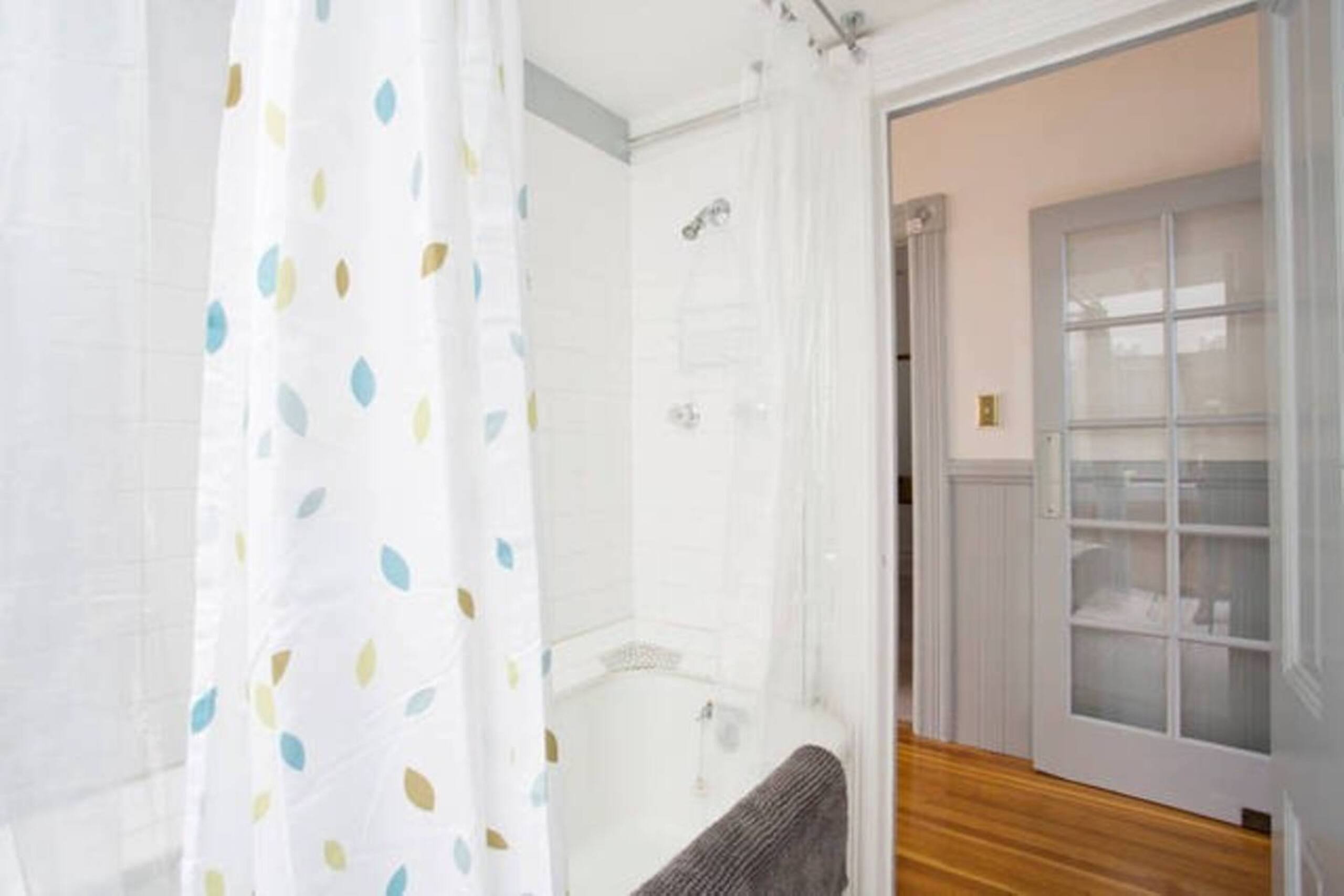 Home in San Francisco · ★4.9 · 2 bedrooms · 3 beds · 1 bath - Image 14