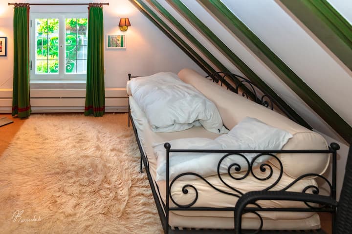 Foto: KANNDU.de
2. bedroom unterm Dach- dort bleibst du nicht lange wach! - the 2nd bedroom under the roof - you  won‘t stay awake for long