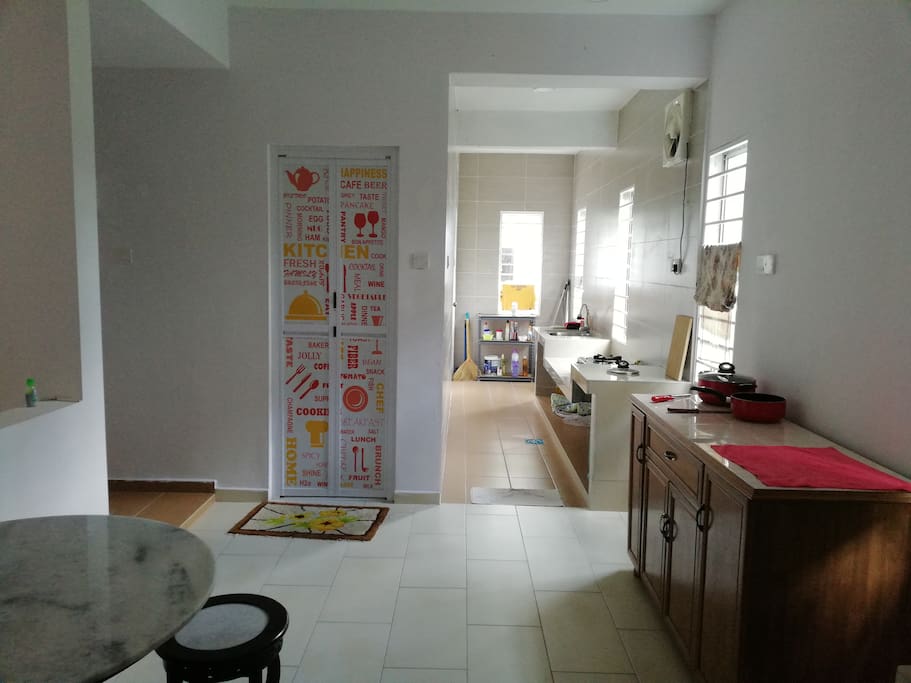 Kitchen Back