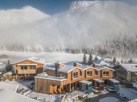 Chalet Berg.Kunst • hot tub • sauna • terrace