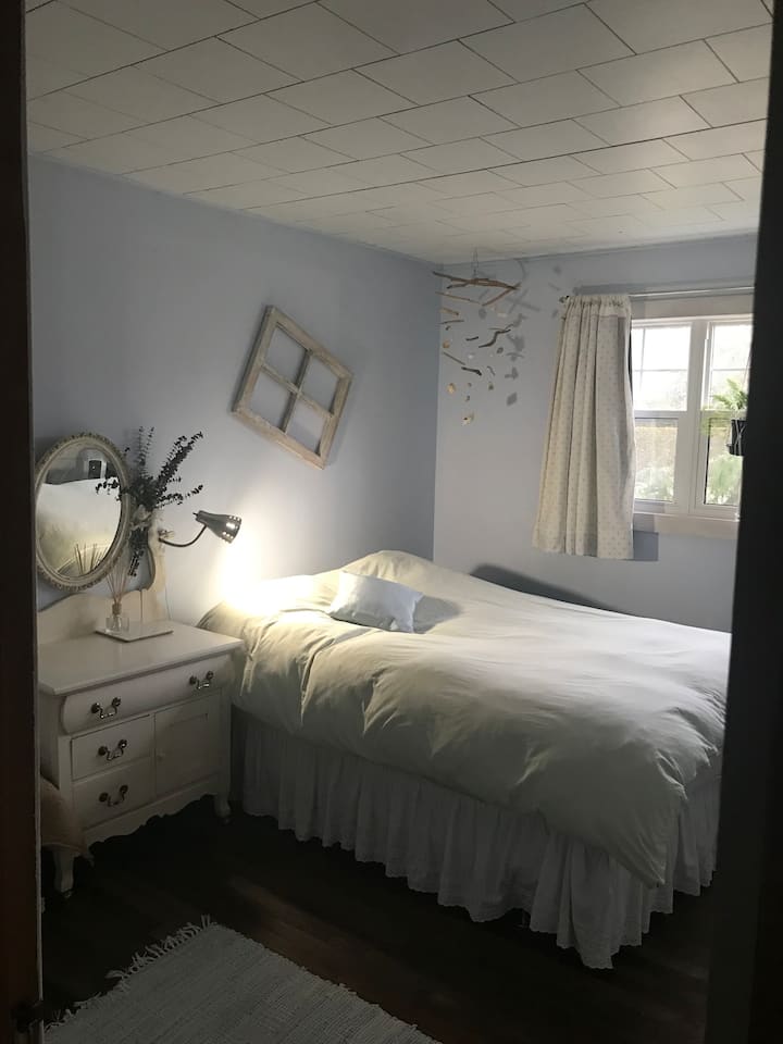 Confortável cama queen size