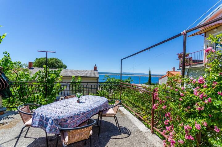 Holiday Apartment With Balcony And Air Conditioning - Crikvenica