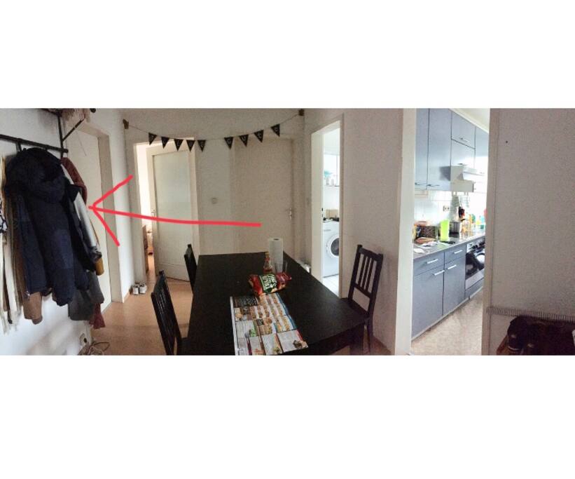 Common dining area in the foyer. The rented room located on the left side as soon as you enter the apartment (as pointed by the arrow).