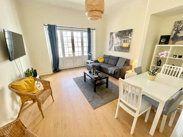 Charming and cozy central flat gallery image 2