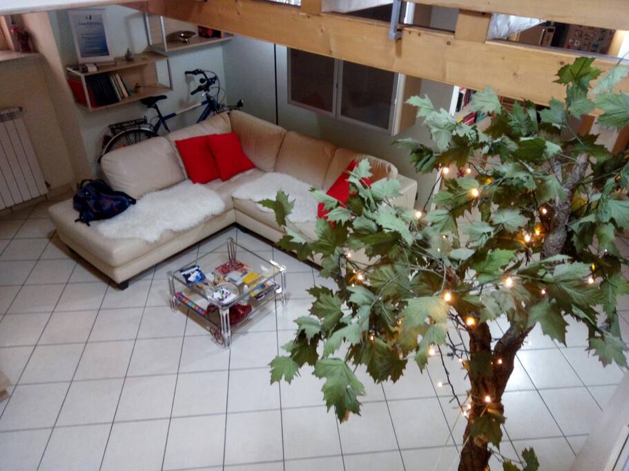 Living room (another view).