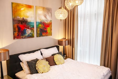 New, well-appointed room with ensuite bathroom