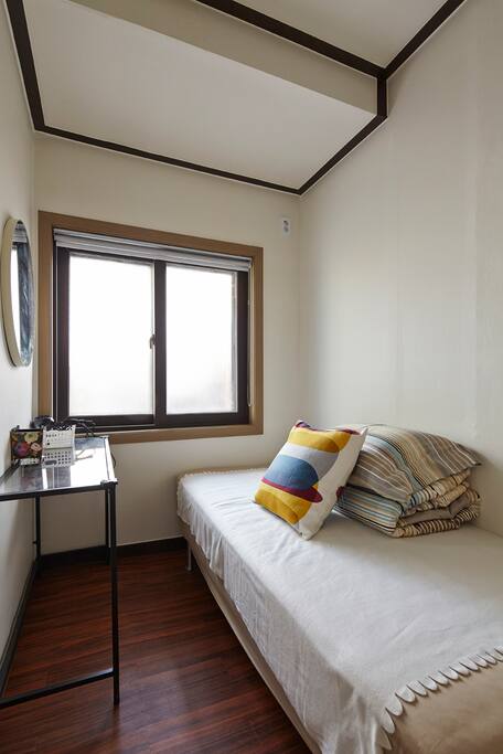 102 bed