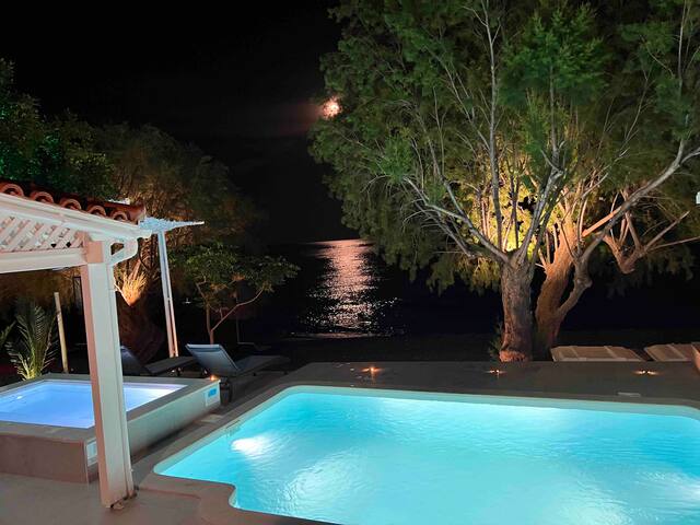 Nikkon Luxury Living Sea Front gallery image 4