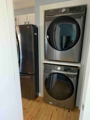 Lisa’s seaside chalet w/hot tub Aboiteau beach,NB gallery image 5