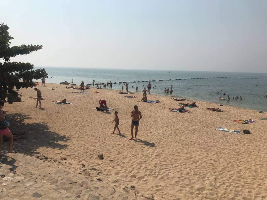 The beach only 400m away