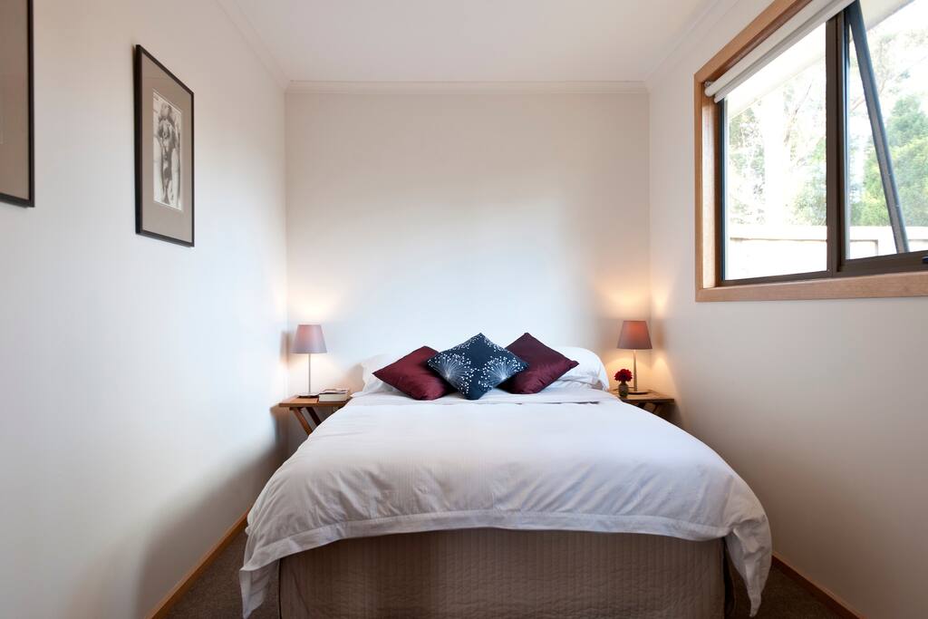 Super-comfortable bed and country quiet.