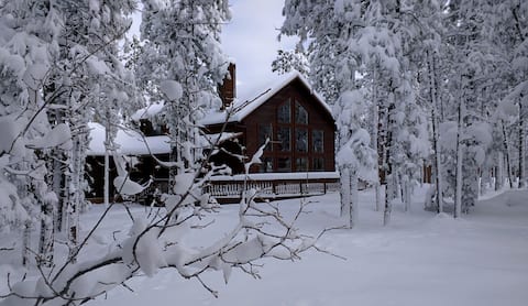 Successful Airbnb property: Close to Skiing * Family-Ready * Work Remotely in Pinetop Country Club