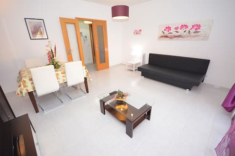 Successful Airbnb property: Apartment w/pool + WIFI - AF in Albufeira