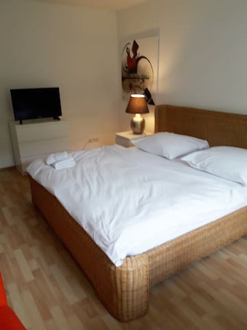 Cosy Red Wiesbaden