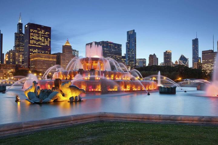 Spacious Serene En Suite, Incredible Loop Location