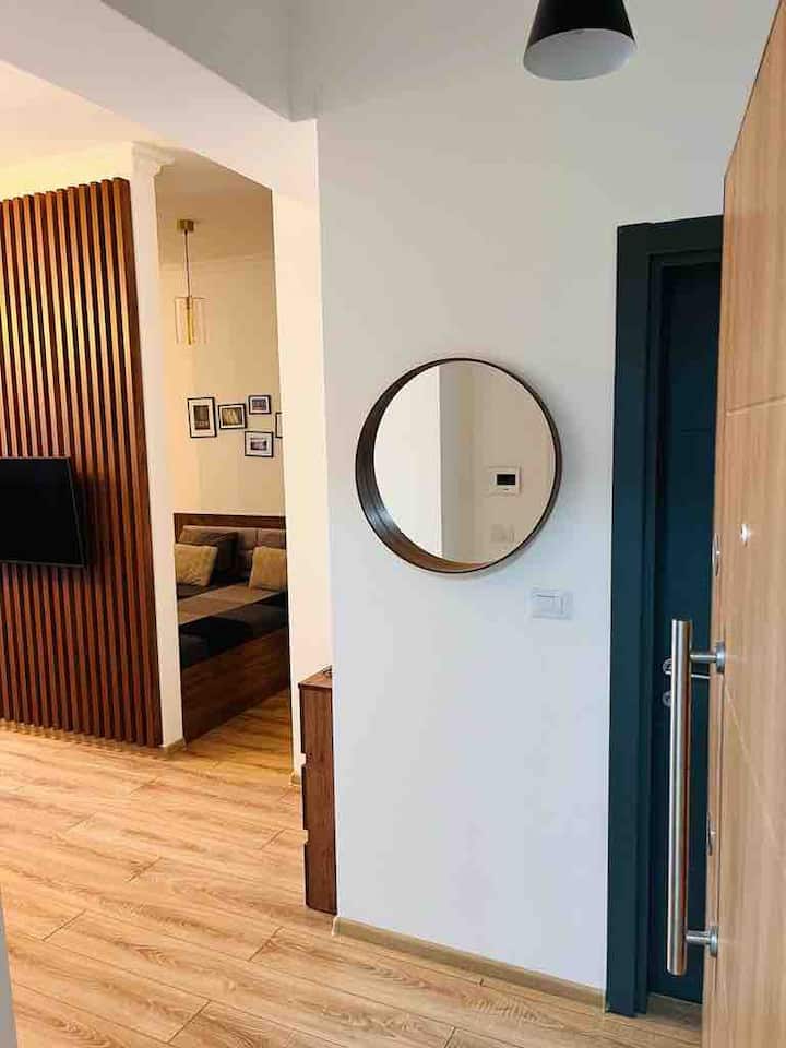 Patrick's Cozy Studio Minutes Away From CityCenter
