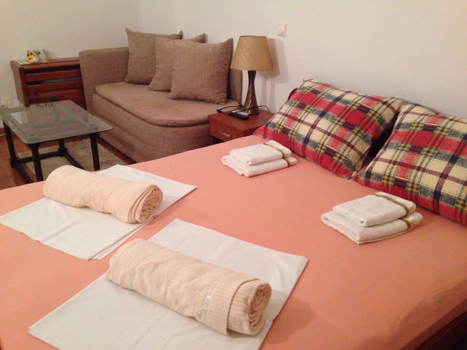 Room apricot