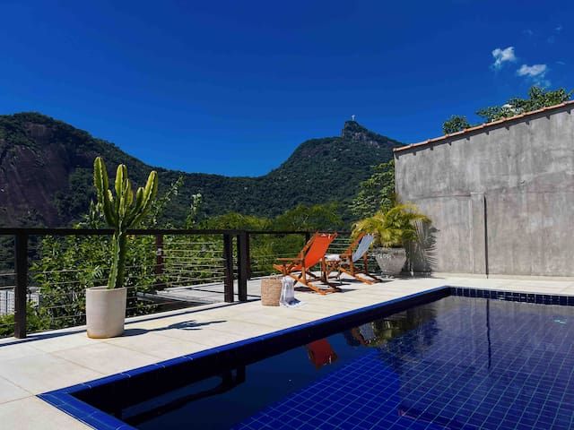 Designed to enjoy the most spectacular view of Rio