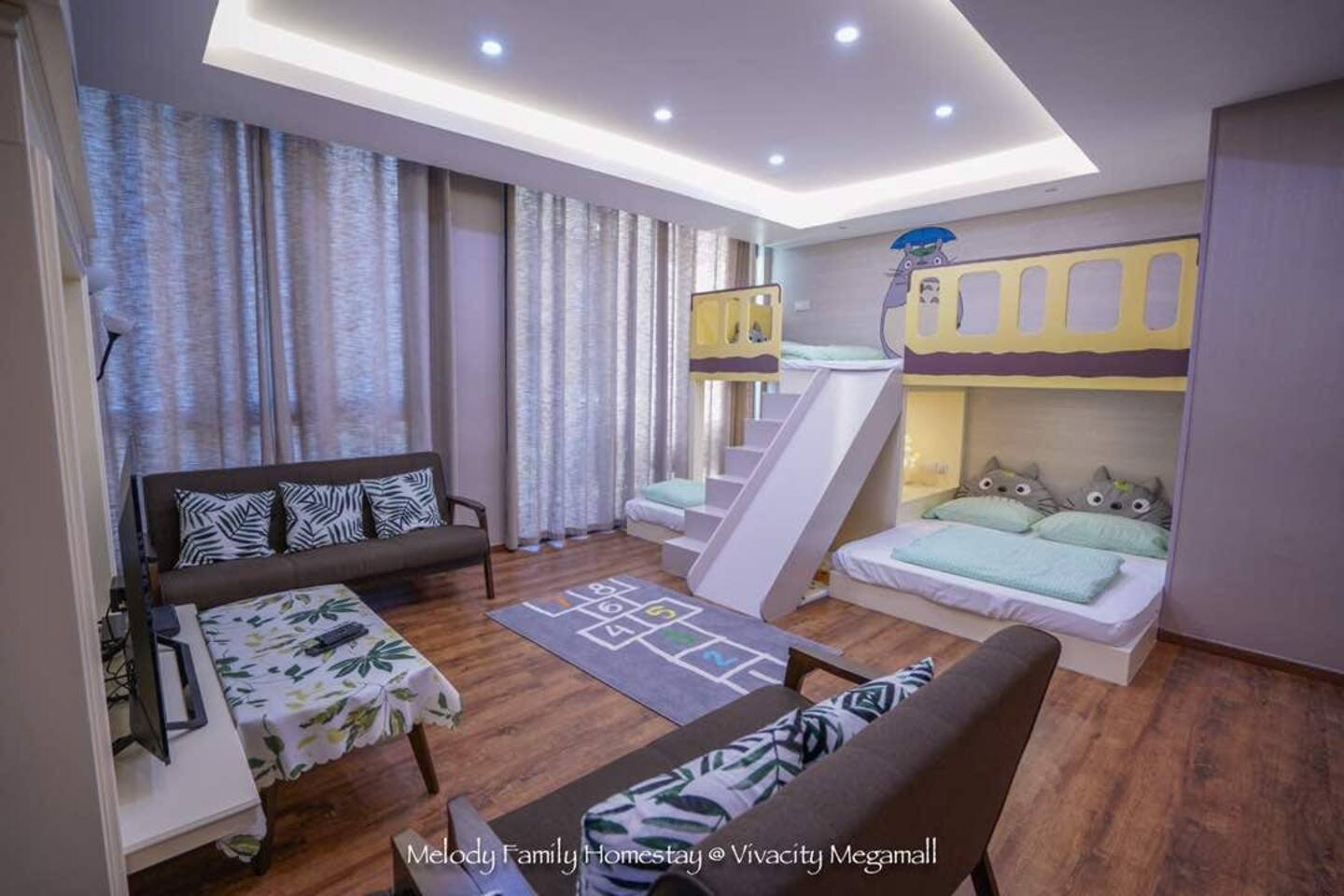 Melody Family Homestay @ Vivacity Megamall - Apartments for Rent