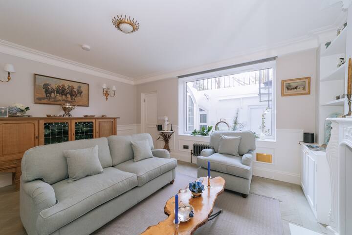 Amazing 2 Bed Apartment, Moments From Hyde Park! gallery image 2