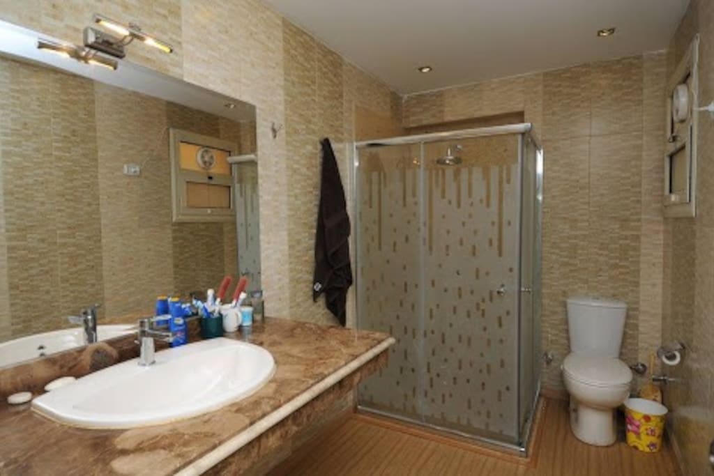 Main Bathroom