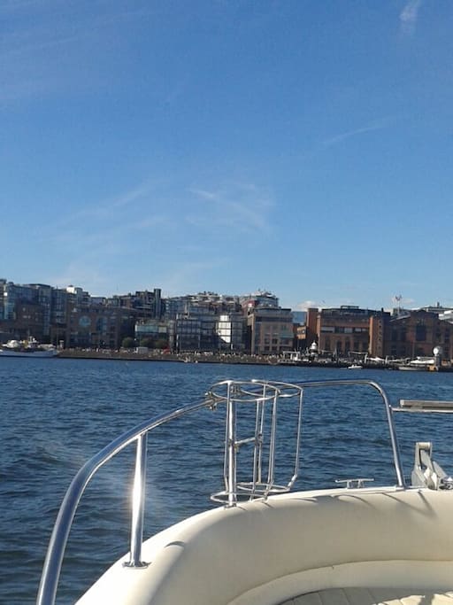 Aker brygge; walking distance from the Studio Flat.