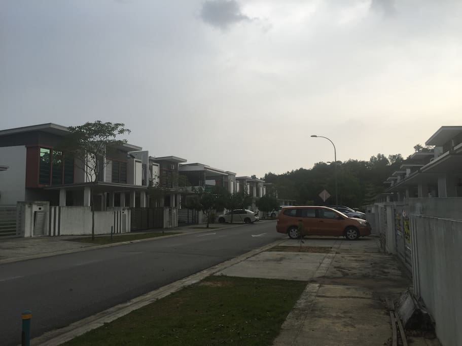 very quite street. a residential area for urban professional