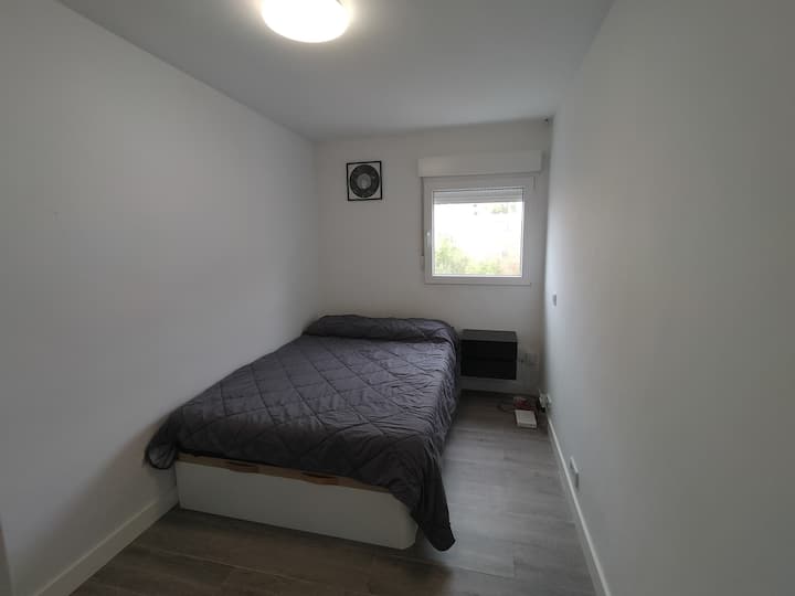 Საძინებელი 3 ორადგილიანი საწოლი 