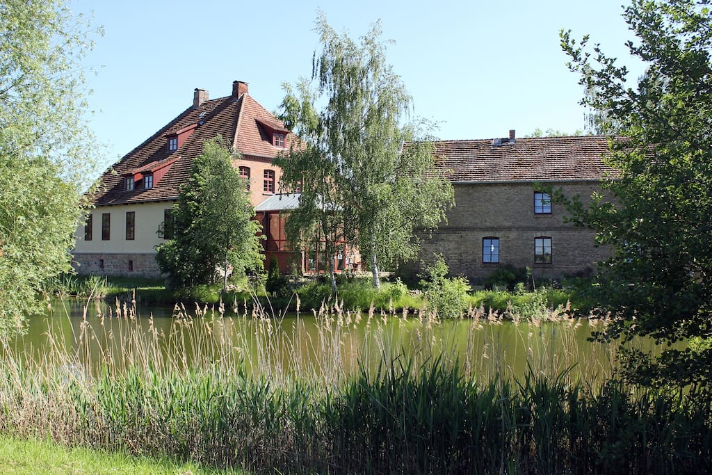 Wasserburg und Rosenhaus