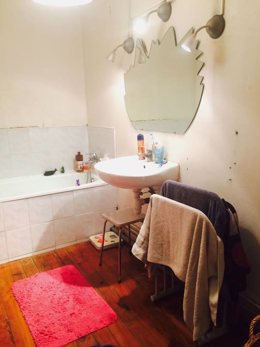 Salle de bain à l'étage