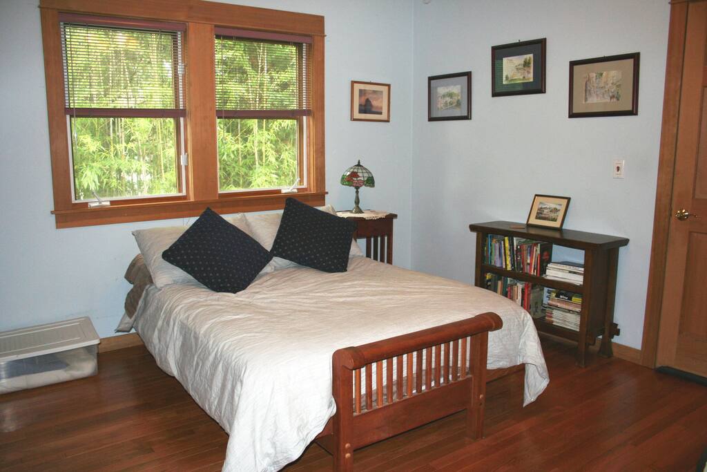 Comfortable futon, warm room!