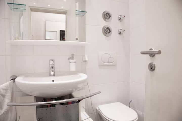 Hotels Near Me Smoking Rooms Best Options for Smokers