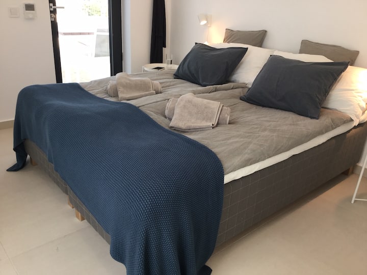 Bedroom 3 with 2 single beds (2x 0.80 x 2.00)