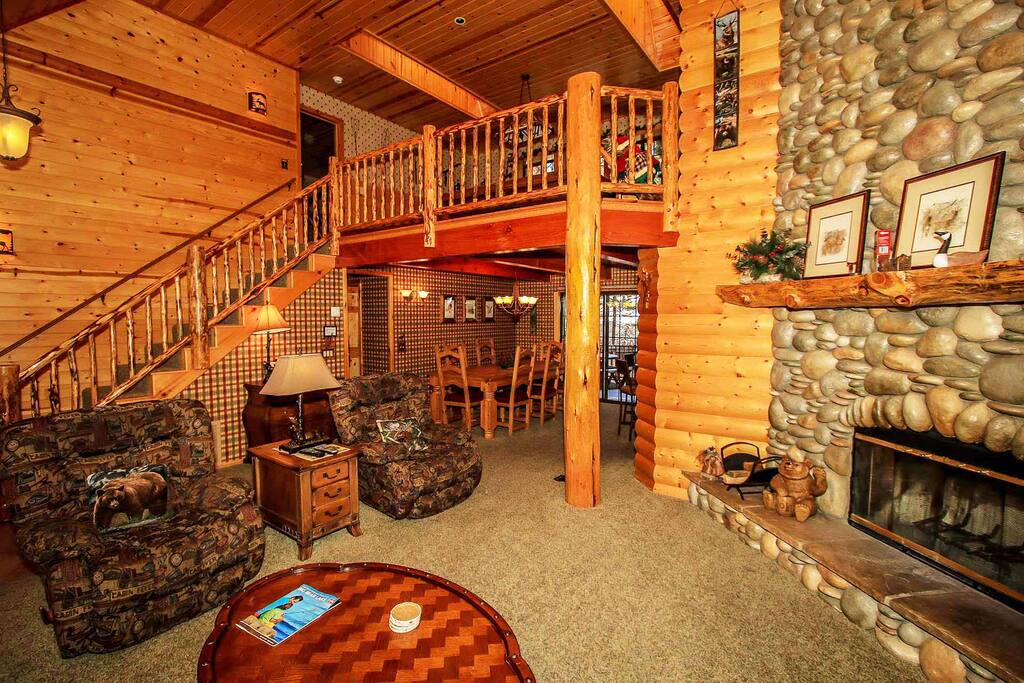 Furniture,Food,Indoors,Lobby,Reception