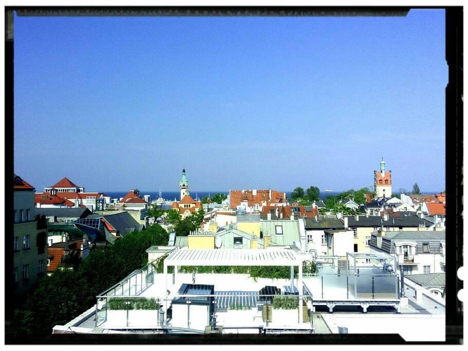 Widok z dachu BMC 28. View from the roof.