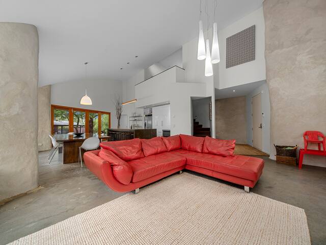 Nosh Holiday – Your eco-holiday home. gallery image 2