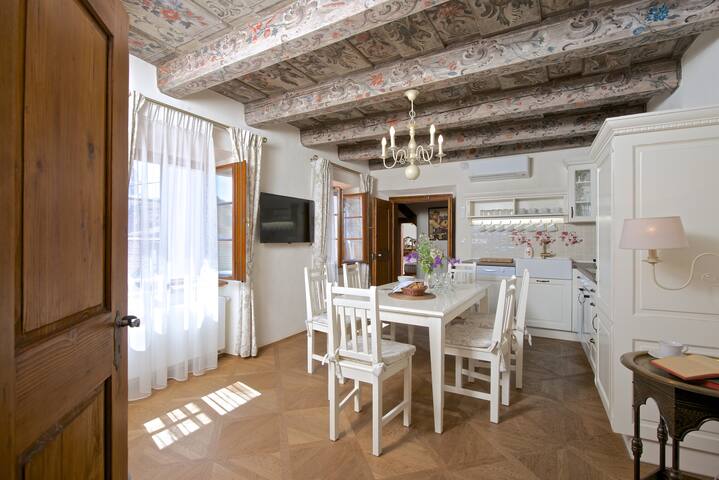Family apartment with terrace under Prague Castle