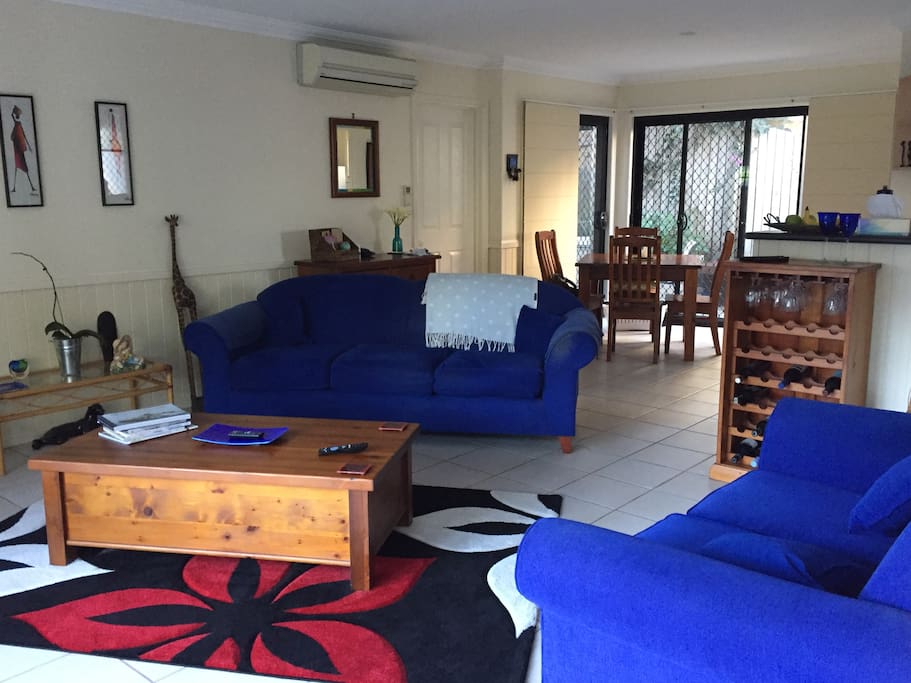 Open plan living / dining / kitchen