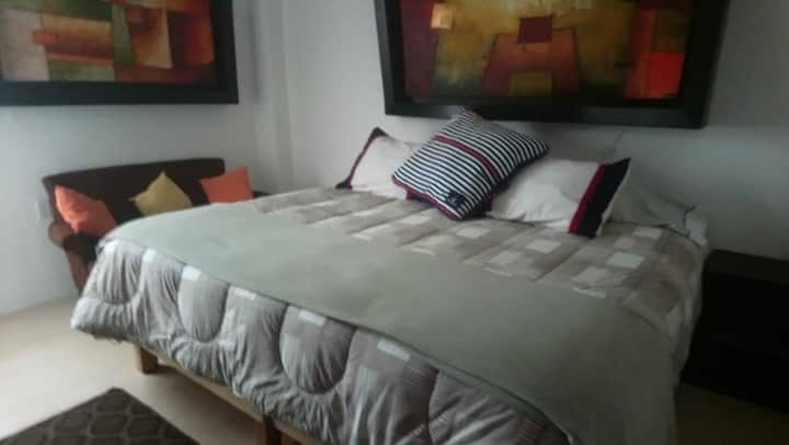 是您在家休息的最佳空间。 
舒适的整套公寓，为房客提供隐私和宁静。 