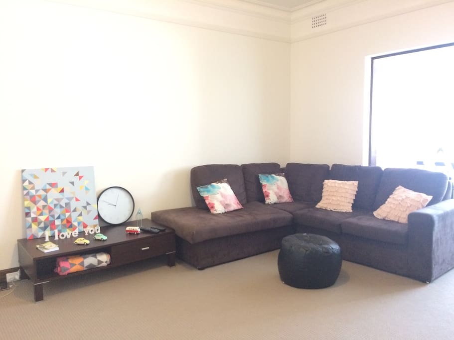 Living room 4